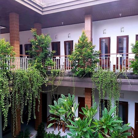Genta House Otel Kuta Lombok Dış mekan fotoğraf