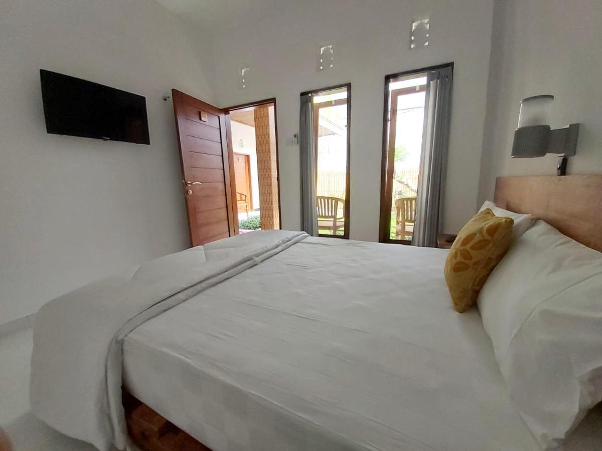 Genta House Otel Kuta Lombok Dış mekan fotoğraf