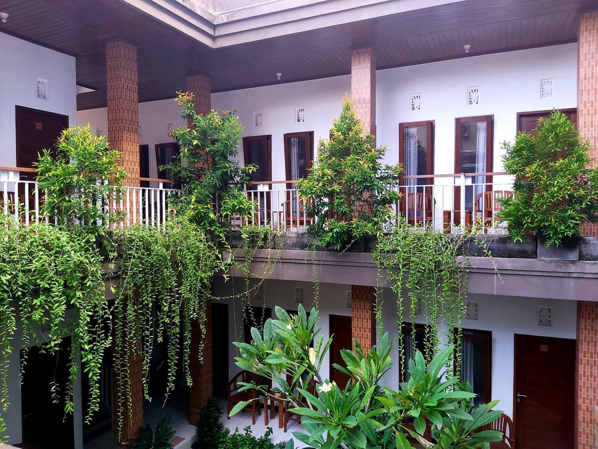 Genta House Otel Kuta Lombok Dış mekan fotoğraf